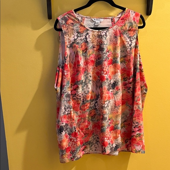 Athleta Tops - Athleta Floral Cold-Shoulder Sleeveless Top in Coral Pink Mix